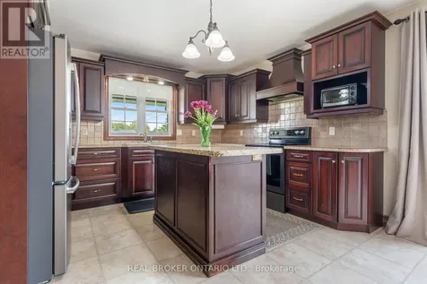 8984 Plank Road Bayham ON N0J 1Y0