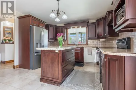 8984 Plank Road Bayham ON N0J 1Y0