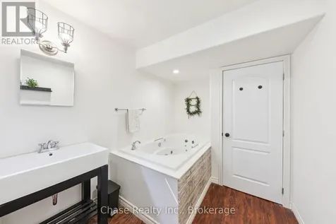 18 St Amant Road Penetanguishene ON L9M 0A1