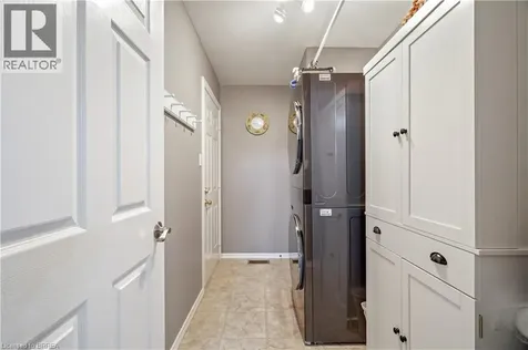 24 Griffiths Drive Paris ON N3L 4C5