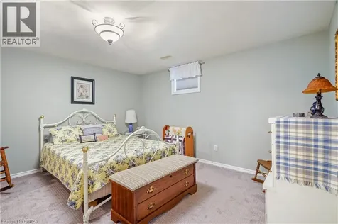 24 Griffiths Drive Paris ON N3L 4C5