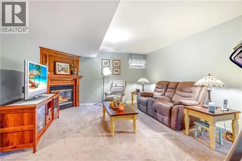 24 Griffiths Drive Paris ON N3L 4C5