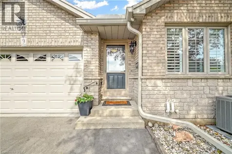 24 Griffiths Drive Paris ON N3L 4C5