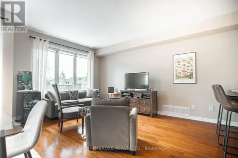 15 Mcnamara Street Petawawa ON K8H 0C4