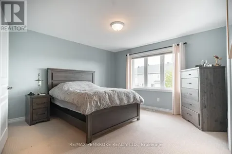 15 Mcnamara Street Petawawa ON K8H 0C4