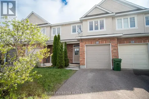 15 Mcnamara Street Petawawa ON K8H 0C4