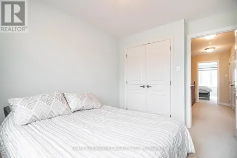 15 Mcnamara Street Petawawa ON K8H 0C4