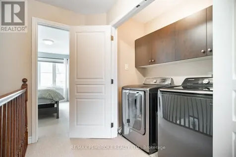 15 Mcnamara Street Petawawa ON K8H 0C4