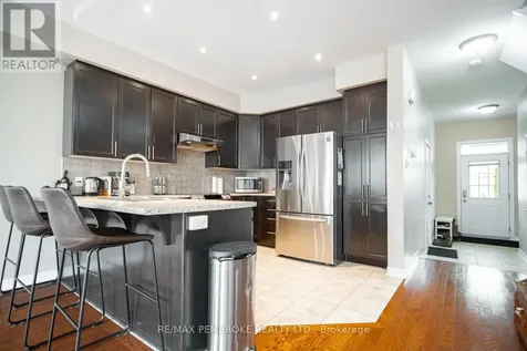 15 Mcnamara Street Petawawa ON K8H 0C4