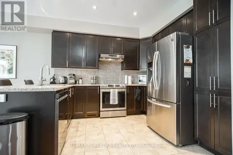 15 Mcnamara Street Petawawa ON K8H 0C4