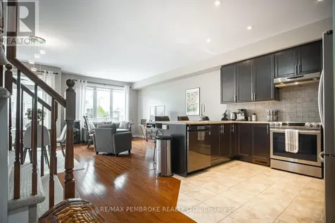 15 Mcnamara Street Petawawa ON K8H 0C4