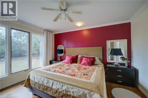 9 Summerhayes Crescent Brantford ON N3R 5H9