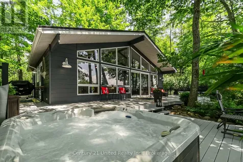 7004 Island 70 Trent Lakes ON K0L 1T0