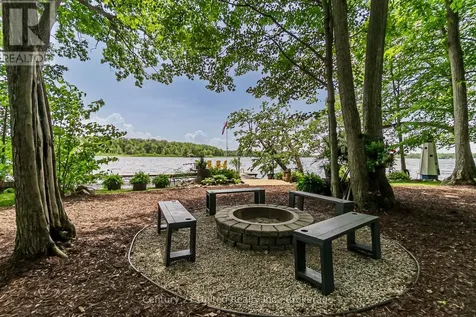 7004 Island 70 Trent Lakes ON K0L 1T0