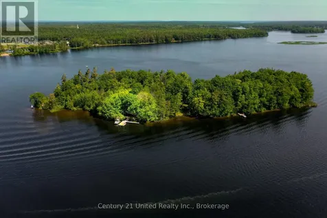 7004 Island 70 Trent Lakes ON K0L 1T0