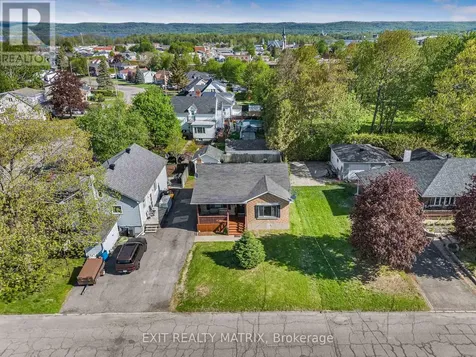 589 Lafleche Road Hawkesbury ON K6A 1N3