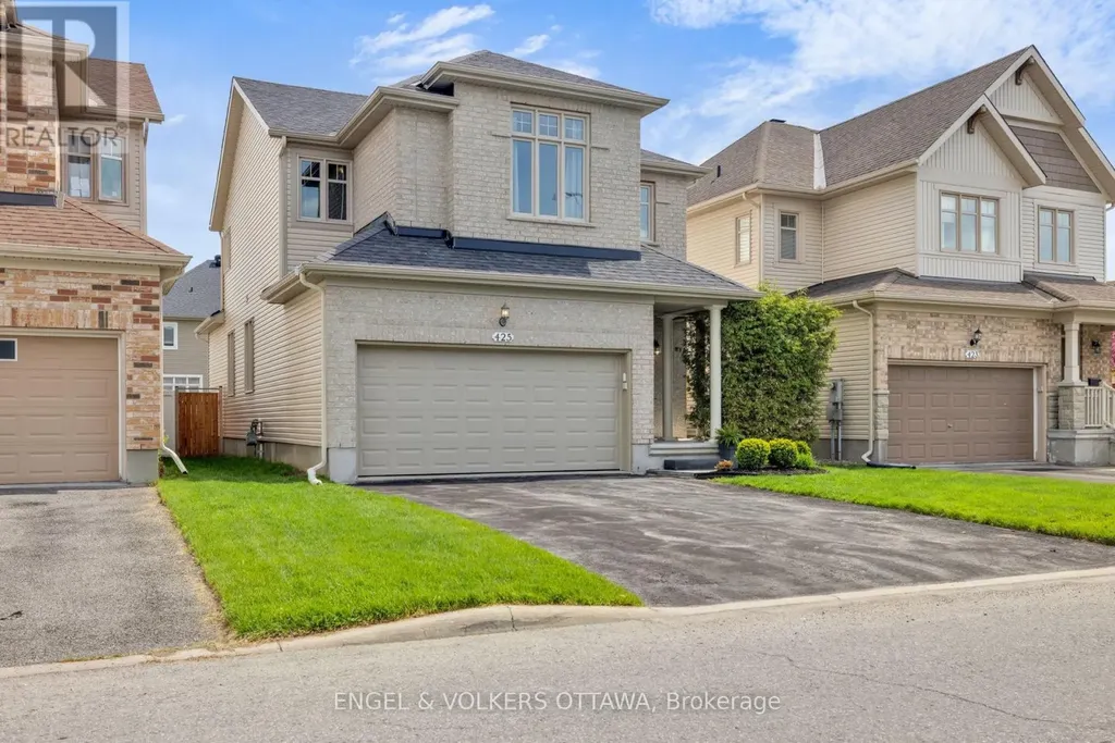 425 Cooks Mill Crescent Ottawa ON K1V 2M9
