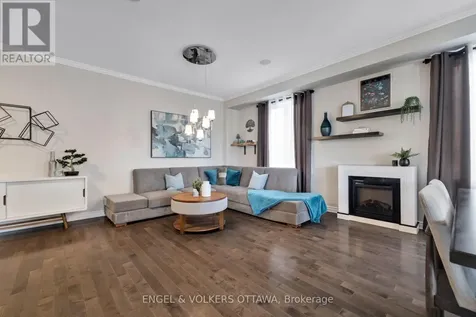 425 Cooks Mill Crescent Ottawa ON K1V 2M9
