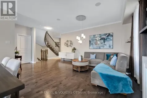 425 Cooks Mill Crescent Ottawa ON K1V 2M9