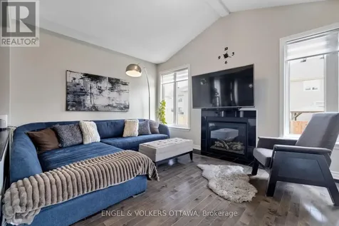 425 Cooks Mill Crescent Ottawa ON K1V 2M9