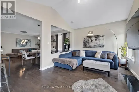 425 Cooks Mill Crescent Ottawa ON K1V 2M9
