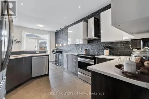 425 Cooks Mill Crescent Ottawa ON K1V 2M9