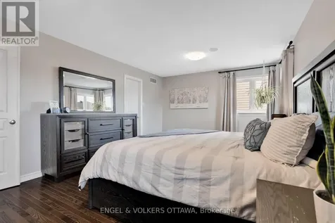 425 Cooks Mill Crescent Ottawa ON K1V 2M9