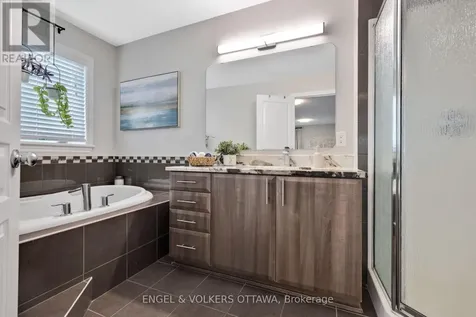 425 Cooks Mill Crescent Ottawa ON K1V 2M9