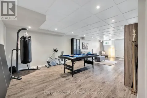 425 Cooks Mill Crescent Ottawa ON K1V 2M9