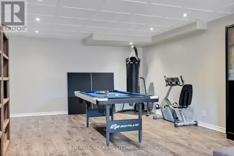 425 Cooks Mill Crescent Ottawa ON K1V 2M9