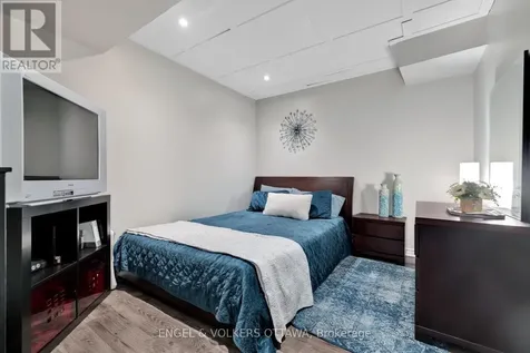 425 Cooks Mill Crescent Ottawa ON K1V 2M9