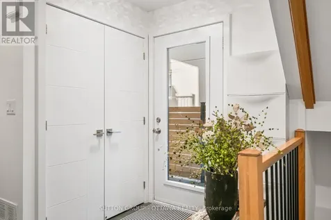 1127 North River Road Ottawa ON K1K 3W4