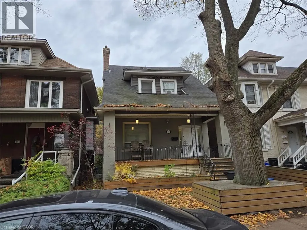 17 Fairleigh Avenue South Hamilton ON L8M 2K1