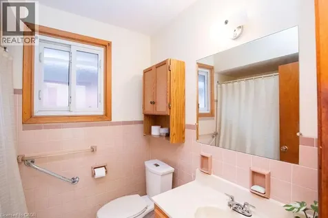 313 Barton Street West Hamilton ON L8R 2J3
