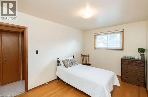 313 Barton Street West Hamilton ON L8R 2J3