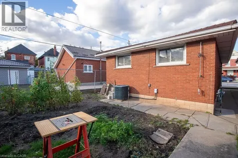 313 Barton Street West Hamilton ON L8R 2J3