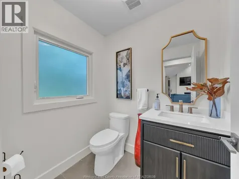281 Brighton Road Tecumseh ON N8N 2L2
