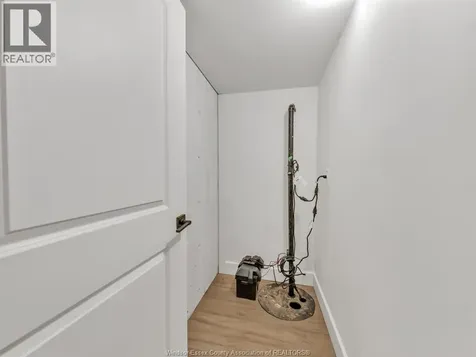281 Brighton Road Tecumseh ON N8N 2L2