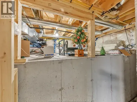 281 Brighton Road Tecumseh ON N8N 2L2