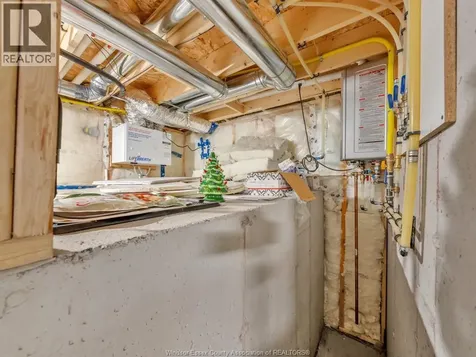 281 Brighton Road Tecumseh ON N8N 2L2