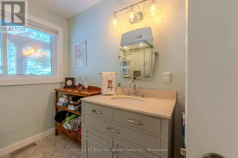 12 Cherry Lane East Ferris ON P0H 1K0