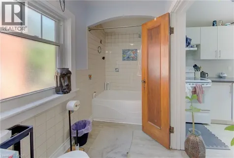 48 Breithaupt Street Kitchener ON N2H 5G6
