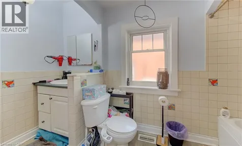 48 Breithaupt Street Kitchener ON N2H 5G6