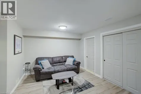 464 Beechwood Place Waterloo ON N2T 1Z2