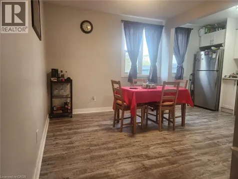 135 Chalmers Street South Cambridge ON N1R 6M2