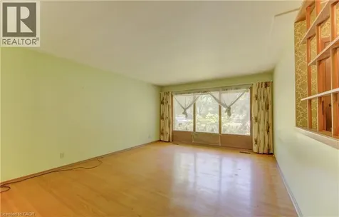 162 Warren Road Kitchener ON N2M 4T7