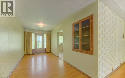 162 Warren Road Kitchener ON N2M 4T7