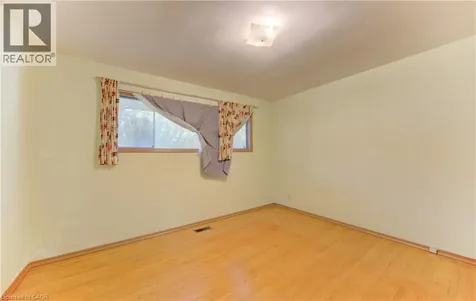 162 Warren Road Kitchener ON N2M 4T7
