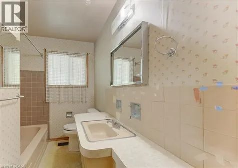 162 Warren Road Kitchener ON N2M 4T7