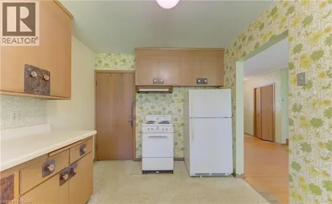 162 Warren Road Kitchener ON N2M 4T7